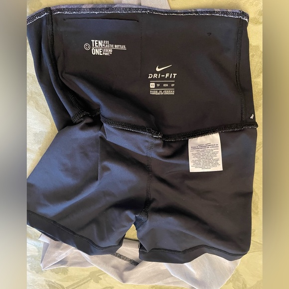 New Nike Dri-Fit Abstract Print Mesh Leggings Compression Short Built In XS TP - Picture 3 of 16